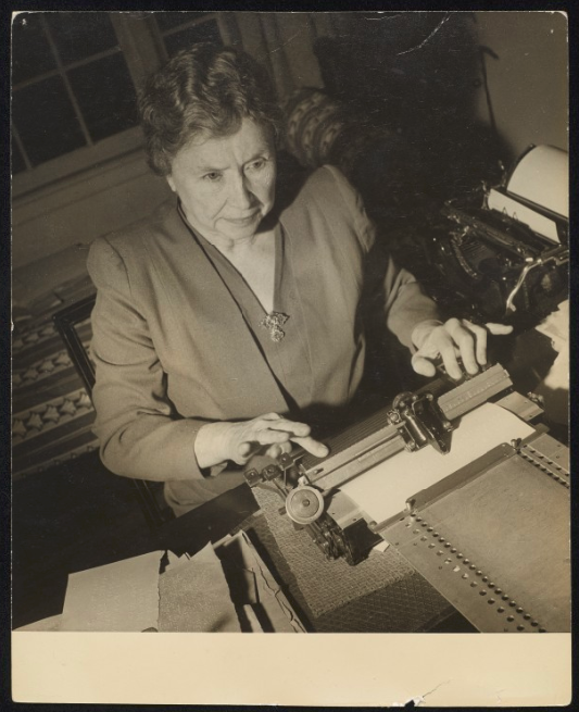 AFB1921's tweet photo. American Foundation for the Blind’s #HelenKellerArchive Launches Free Online Lesson Plans to Celebrate Centennial of #19thAmendment - Project provides educators with inclusive tool for teaching digital literacy skills
https://t.co/3oMZSLTEbT https://t.co/GV4WhjLPCM