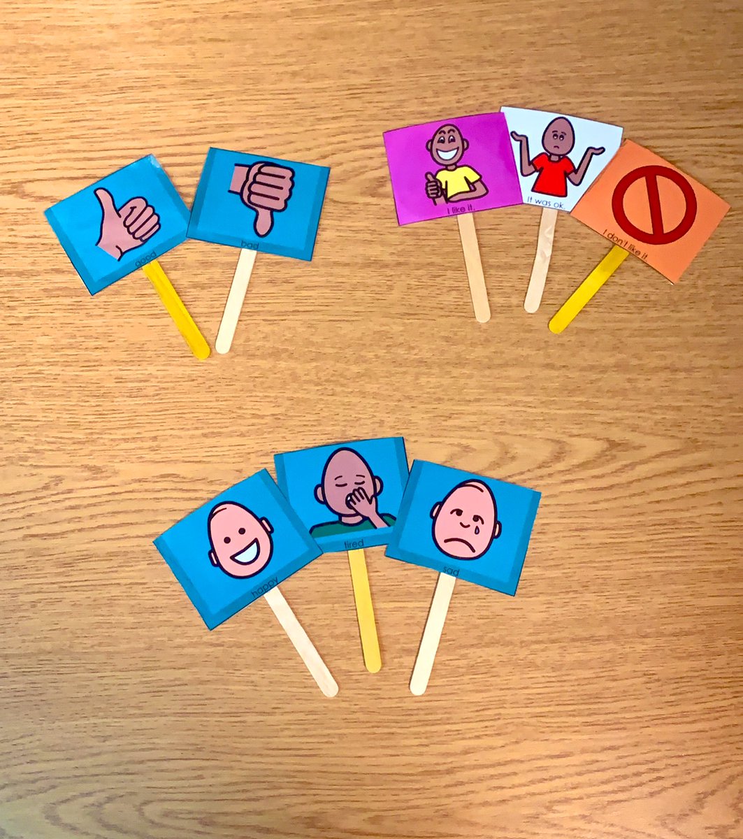 MrsHess_sd54's tweet photo. Students will be receiving some additional communication tools at pick up today to help enhance engagement during live sessions! #54stepsup #halepackstrong https://t.co/d4aOaW8ltl