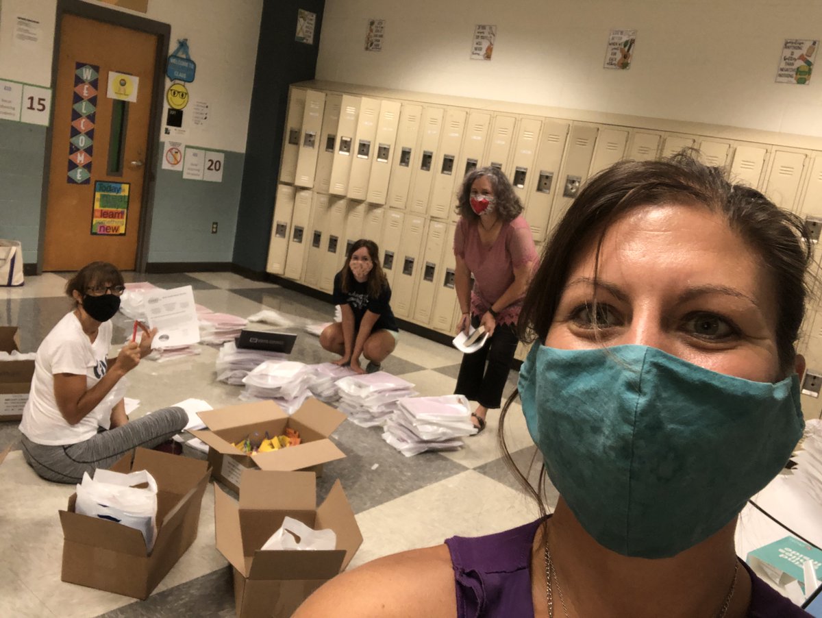 LRMSdiscover's tweet photo. The Discoverers are hard at work packing bags and getting ready for our drive thru Meet the Teacher! Reminder, it is Wednesday, August 19th from 3:00-6:30. @LRMSPride https://t.co/jeyPeWnj7e