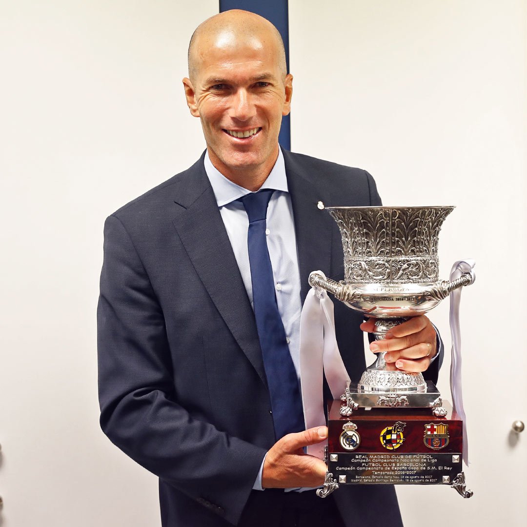 After winning the Supercopa by beating Barca home & away (5-1 agg.), he had a total of 7 titles with RM. Which meant that he had as many titles with the club as losses (just 7 losses in 90 games up to that point). He finished 2017 by being named the FIFA Coach of the Year.