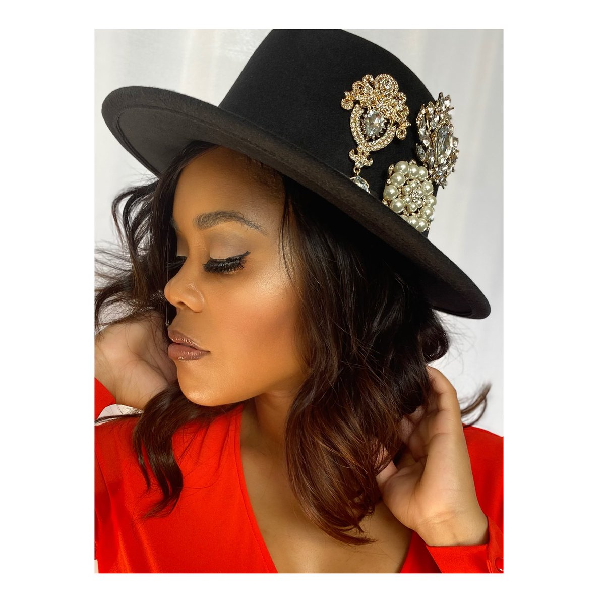denise_niki's tweet photo. Get ADORNED
This π₯ Fedora is made to order in any color you want! Visit https://t.co/Zl5WtSMI8D and order yours today!!
.
.
#shopnikidenise #getstyled #styledbynikija #fedora #adorned #daretobedifferent #fashion #boutique https://t.co/3Qj9jiv67O