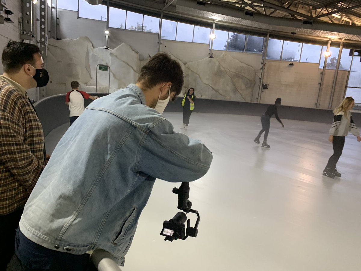 DonYouthCouncil's tweet photo. Our Youth Councillors have had an absolute blast today filming for the upcoming Doncaster Offer film! @SamuelFinn5 @shawtommy15 #youthvoice #doncasterisgreat #gettingthingsdon @DoncasterDamian @Rianaguk @lopingted1 @LeeGolzeFF https://t.co/DXg7Uul0hj