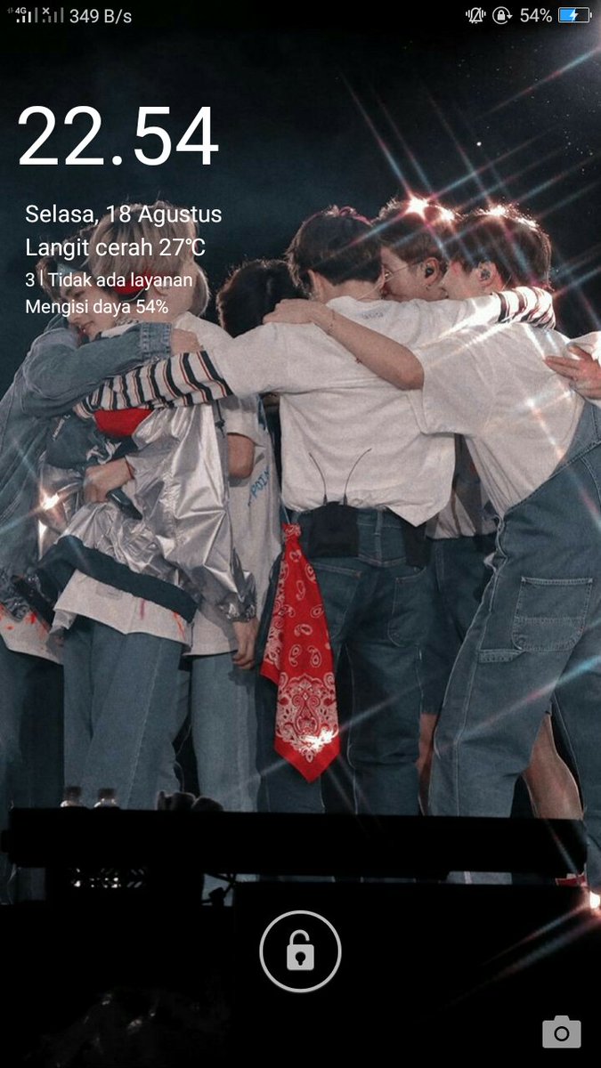 goldenncloset__'s tweet photo. @Ayaaaaa1901 @baebaever @97KYNA @royalsjen0 @nojaem_sun @rrnayy1 @kupacarlele @horanghamshi @ayangiiieee @anneryngyu_ if i tag u,rt with
·homescreen 
·lookscreen 
·last song u listened to

tag 10 moots:
@13Haneul @aengddubi @royalsjen0 @ksjtn_ @nojaem_sun @rrnayy1 @Ayaaaaa1901 @ayarsaa @ayangiiieee @amisijeuni https://t.co/KEHOU70fe6