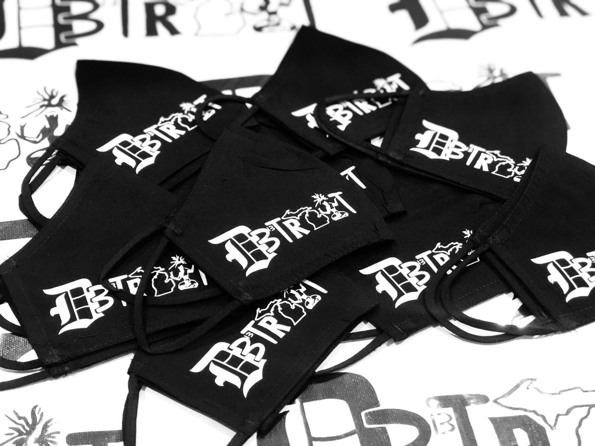 10_7Apparel's tweet photo. Masks are restocked! Shop now, link in bio.
•
•
•
•
#107 #supportsmallbusiness #shoplocal #madeinmichigan #detroitlove #apparel #shopping #detroitartist #detroitlove #shoplocal #black #classic #newpics #masks #onlineshopping #staysafe #stayhealthy #blackownedbusiness https://t.co/jHD3ZRGKcw