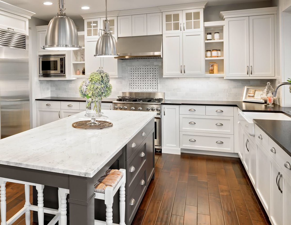 Trend of the Month: Four-Tone Design - whether selecting different colored countertops/cabinets or using different textures such as honed or polished, design possibilities are endless! 
#pacificshorestones #usenaturalstone #trendofthemonth #designinspo #countertops #designoc