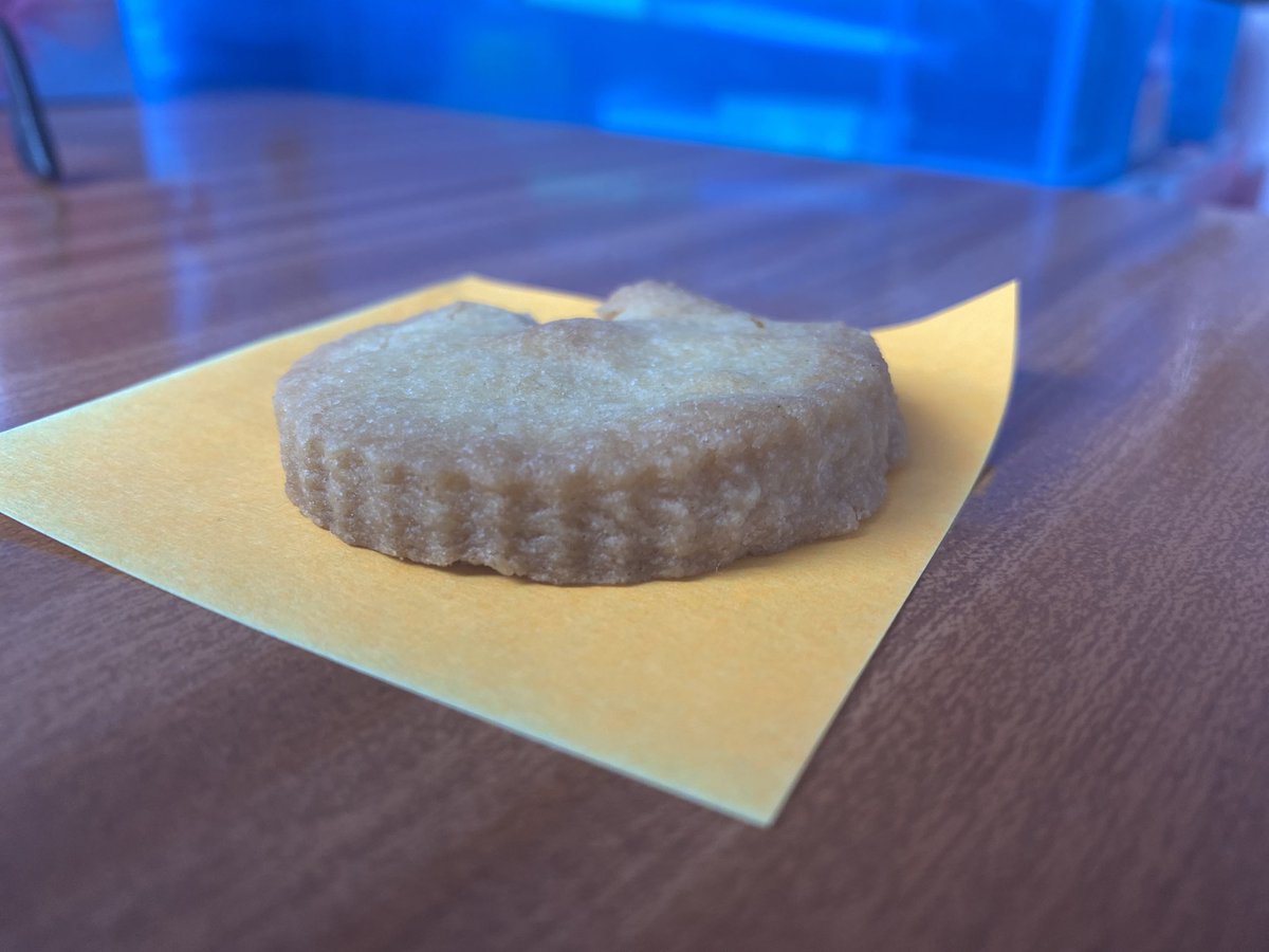 ComLinkReid's tweet photo. First day back at @GlenrothesHS after annual leave and I’m greater with this tasty shortbread maybe by a YP in Home Economics this morning! 😋 #GHSCares #Thoughtful https://t.co/nPMy8AeFhc