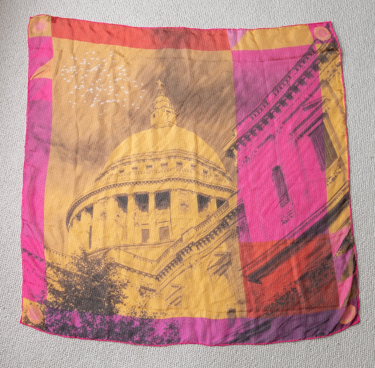 yeahsquares's tweet photo. I am delighted to announce that my designs are now on sale at St Paul's Cathedral, London! I collaborated with @BeckfordSilk to produce silk scarves for @StPaulsShop Featured is the SS20 Hot silk chiffon scarf available to buy at their online shop now. https://t.co/sPAx3WQ5p5