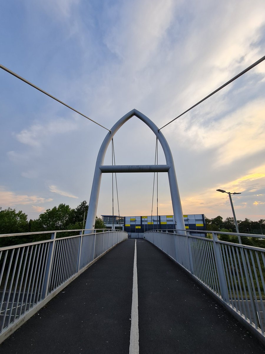 SuperSaf's tweet image. Ultrawide Boi 😍

📷 Samsung Galaxy Note20 Ultra (Full #SuperSafStyle Camera Comparison is live on the channel)