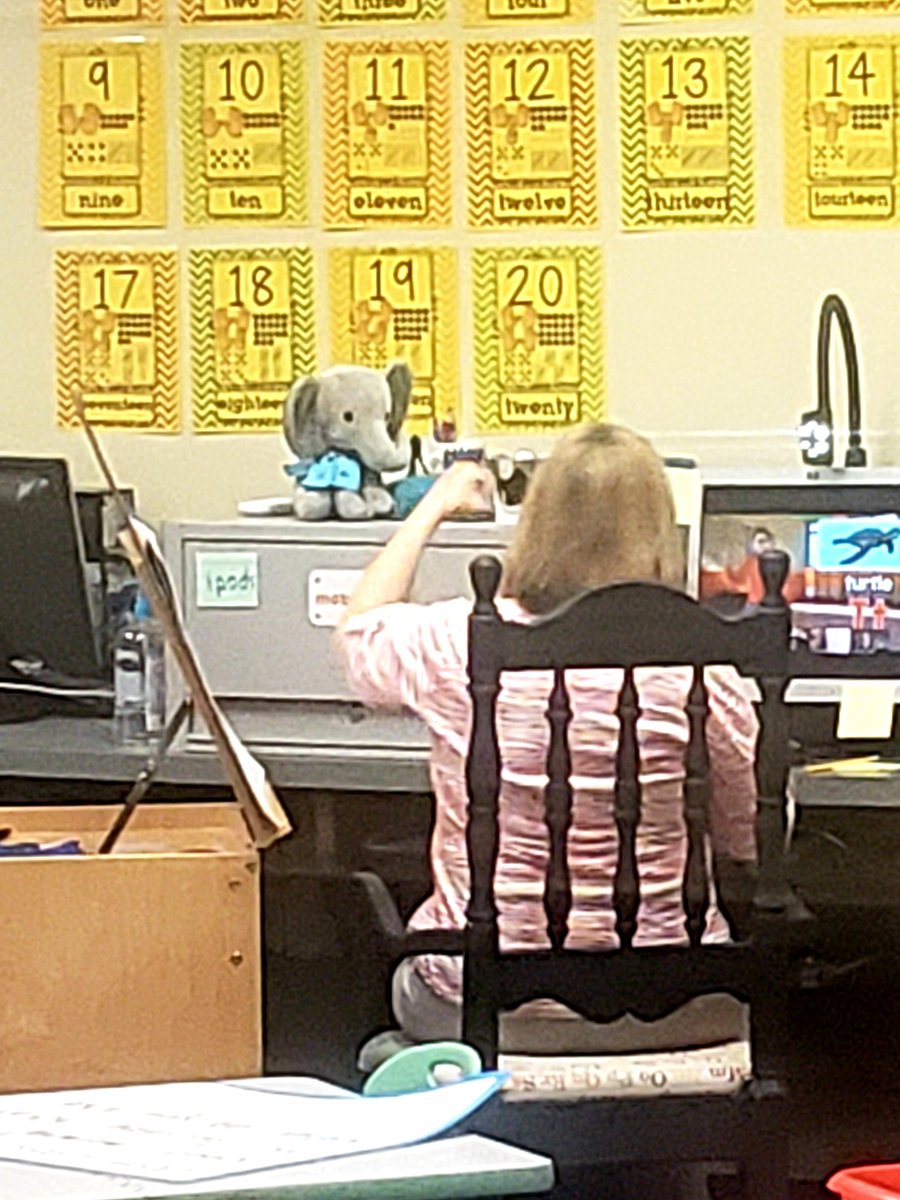 Zoom lessons in Kindergarten first thing this morning.  #milamteach #bettertogether