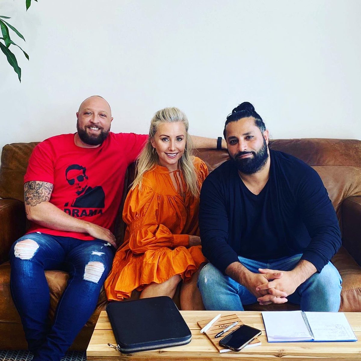 Justine Jones tweet media