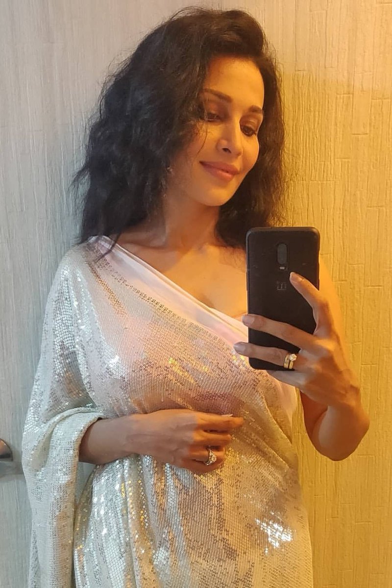 TheDudeFellow's tweet photo. Flora Saini 🍈🍈 https://t.co/5vNaka7VXC