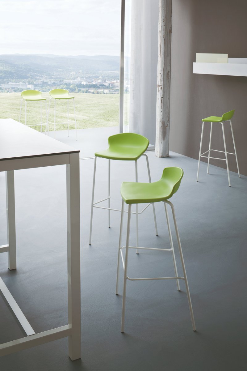 MagnusonGroup's tweet photo. CALMA’S delicate profile gives any space a refined look, indoors to out. The stools stack 5 high, unlocking excellent space-optimization. Check out available colors: https://t.co/5L6imkVJSC
#MagnusonGroup #outdoorstools
#highdesign https://t.co/XGo8FrTN41