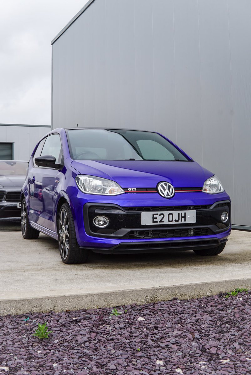 I’d never considered wrapping my own car before but I was a bit miffed that VW didn’t offer blue from factory Inspiration -> Mini’s Starlight Blue, VW’s Lapiz & BMW’s San Marino Blue 