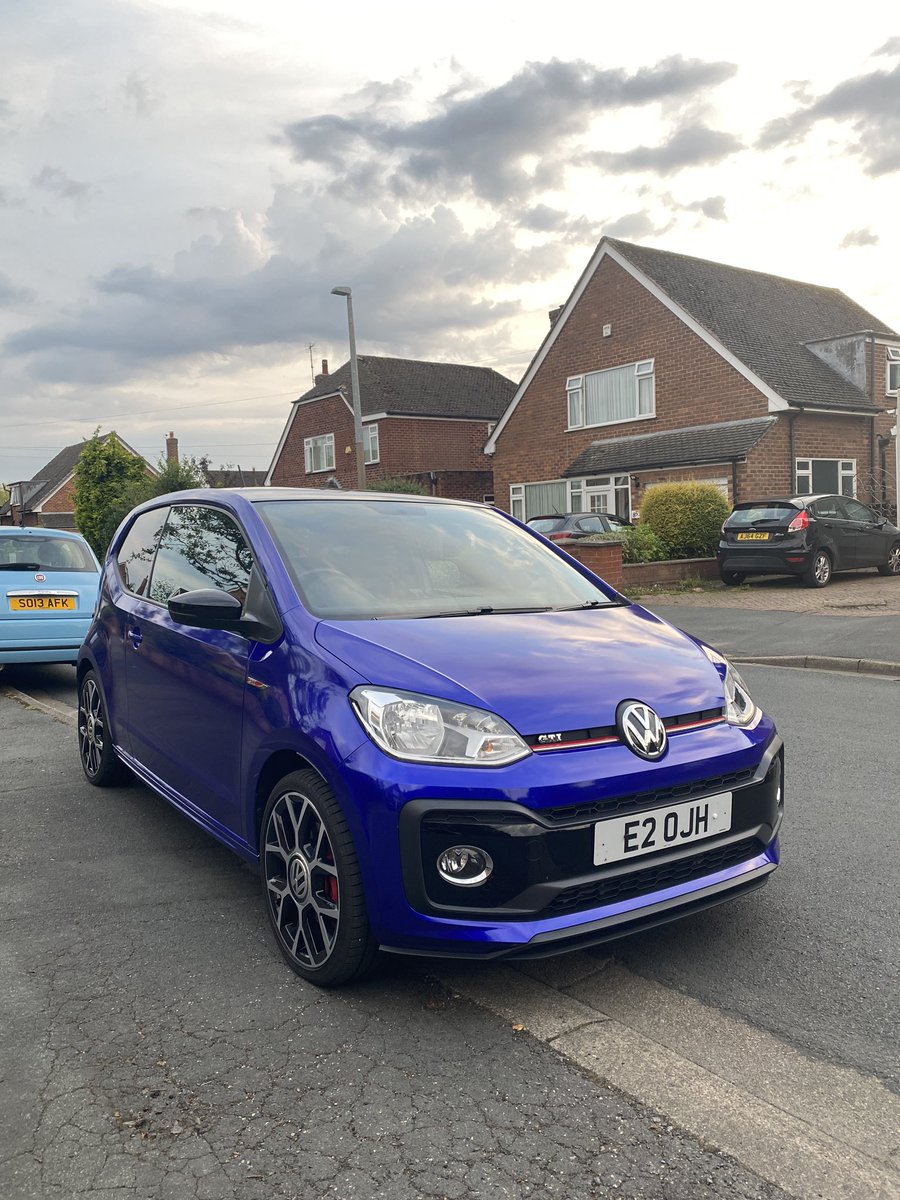 THREAD: I’ve had a few questions about the Up wrap so here’s a little more info for those of you that are curious about the process etc Firstly, it started out as a bit of a laugh, a passing comment during a lockdown  @APMCustoms team meeting....