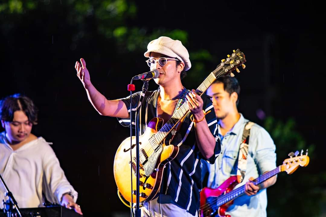 karnt's tweet image. ภาพ 18 สิงหาคม 2563 #5
 #ขีดเส้นตายไล่เผด็จการ #set5
(ภาพทั้งหมดในเซต อยู่ใน link ครับ)

facebook.com/21502964516665…