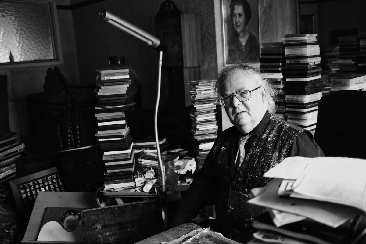 I came across Richard again today walking towards his house. I politely invited myself into his home. He was so kind, he told me about an exhibition happening soon, featuring his art. If anyone is interested in going then you can contact  @South_Square for more details. I'll...