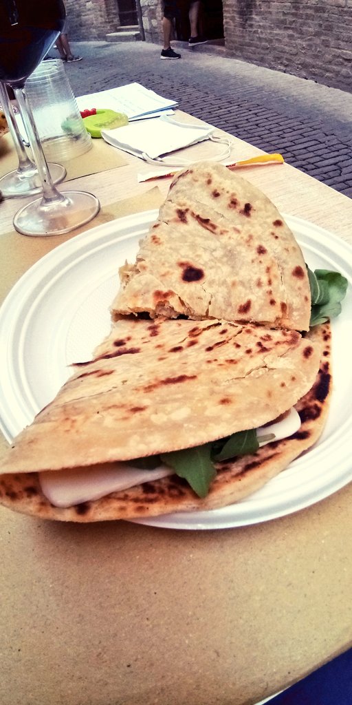 cordadoppia's tweet photo. @alpitch73 💪 yup, spero di riuscire a fare una scappata anche in Umbria
#siviaggiare #ciauscolo #zingarata https://t.co/beDEnNffbn