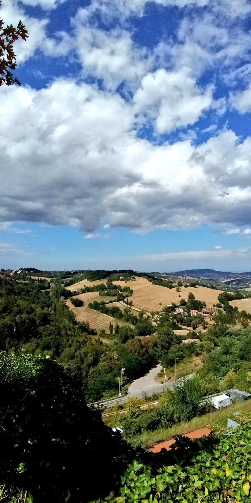 cordadoppia's tweet photo. @alpitch73 💪 yup, spero di riuscire a fare una scappata anche in Umbria
#siviaggiare #ciauscolo #zingarata https://t.co/beDEnNffbn