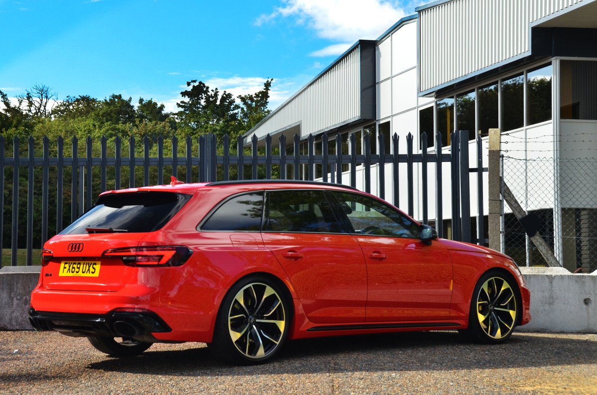 saxtonsofficial's tweet photo. We love a #FastEstate here at #Saxton4x4! 🔥 This #MisanoRed #Audi #RS4 is now available for £58,500. Features include 20 Inch Wheels, a Panoramic Sunroof, Virtual Cockpit with heaps of onboard tech plus much more! Drop us a message to find out more!
#AudiRS4 #RS4Avant #MisanoRed https://t.co/pSSMJ2anHi