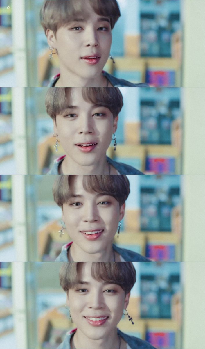 slowstarter1013's tweet photo. 👉😇
#JIMING #JIMINS #지민 #ジミン #BTS_Dynamite
@BTS_twt https://t.co/mLejVaiPCN