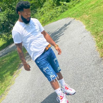 cmc_34's tweet photo. #NewProfilePic https://t.co/T3qIUBaFLK