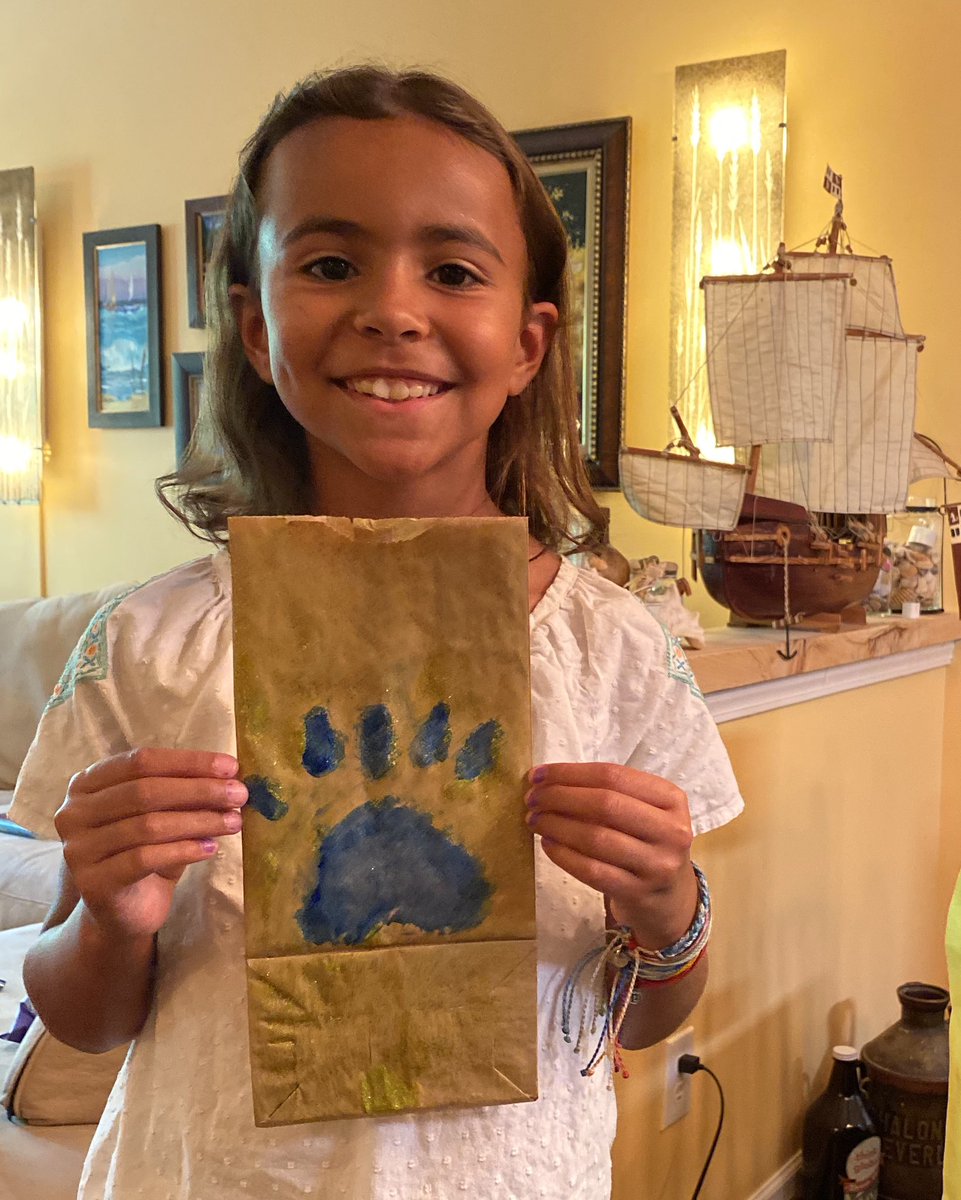 gibodden's tweet photo. We miss you @BrassfieldElem @BrassyArt @brassy_bear @skessler13 Thanks for sharing the @Crayola video... we are making the paper bag star ⭐️ https://t.co/4dtEQcstef