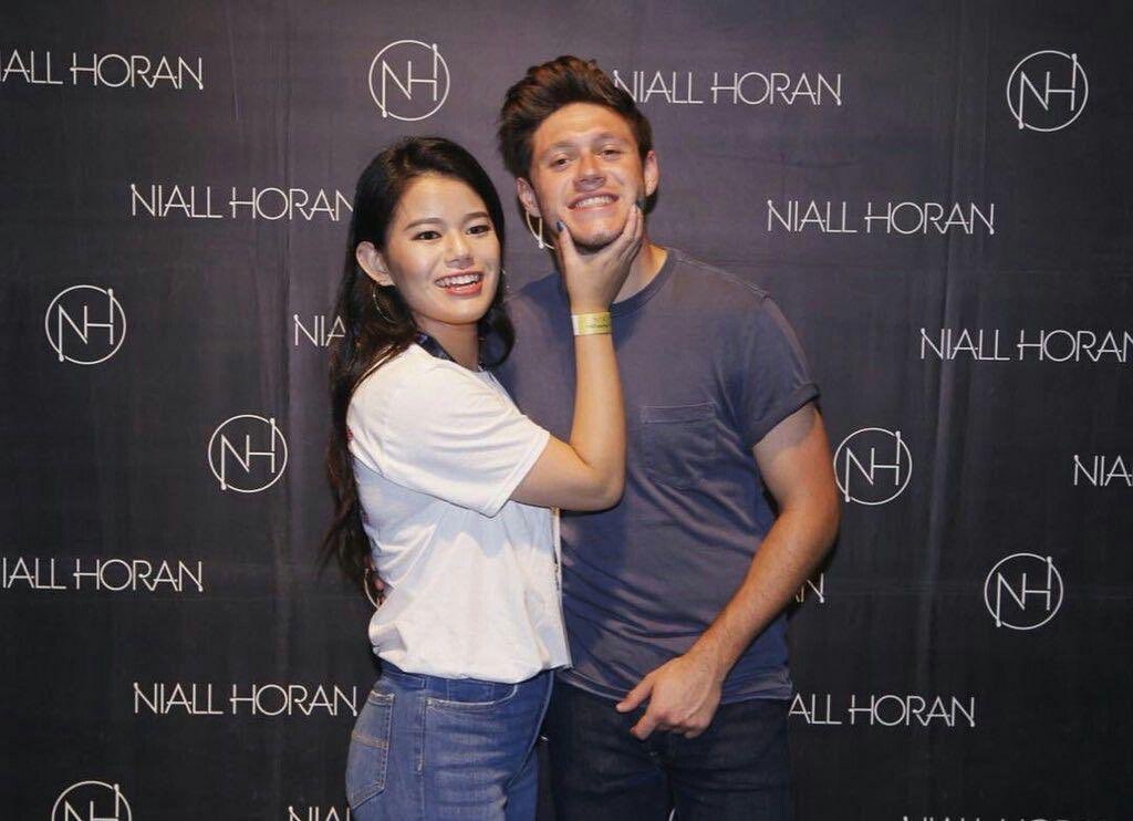 literally everyone who‘s ever met him has said that their experience meeting him was great because he treated them so kindly and that he‘s so humble and that they enjoyed being around him so much because he made them feel safe and comfortable