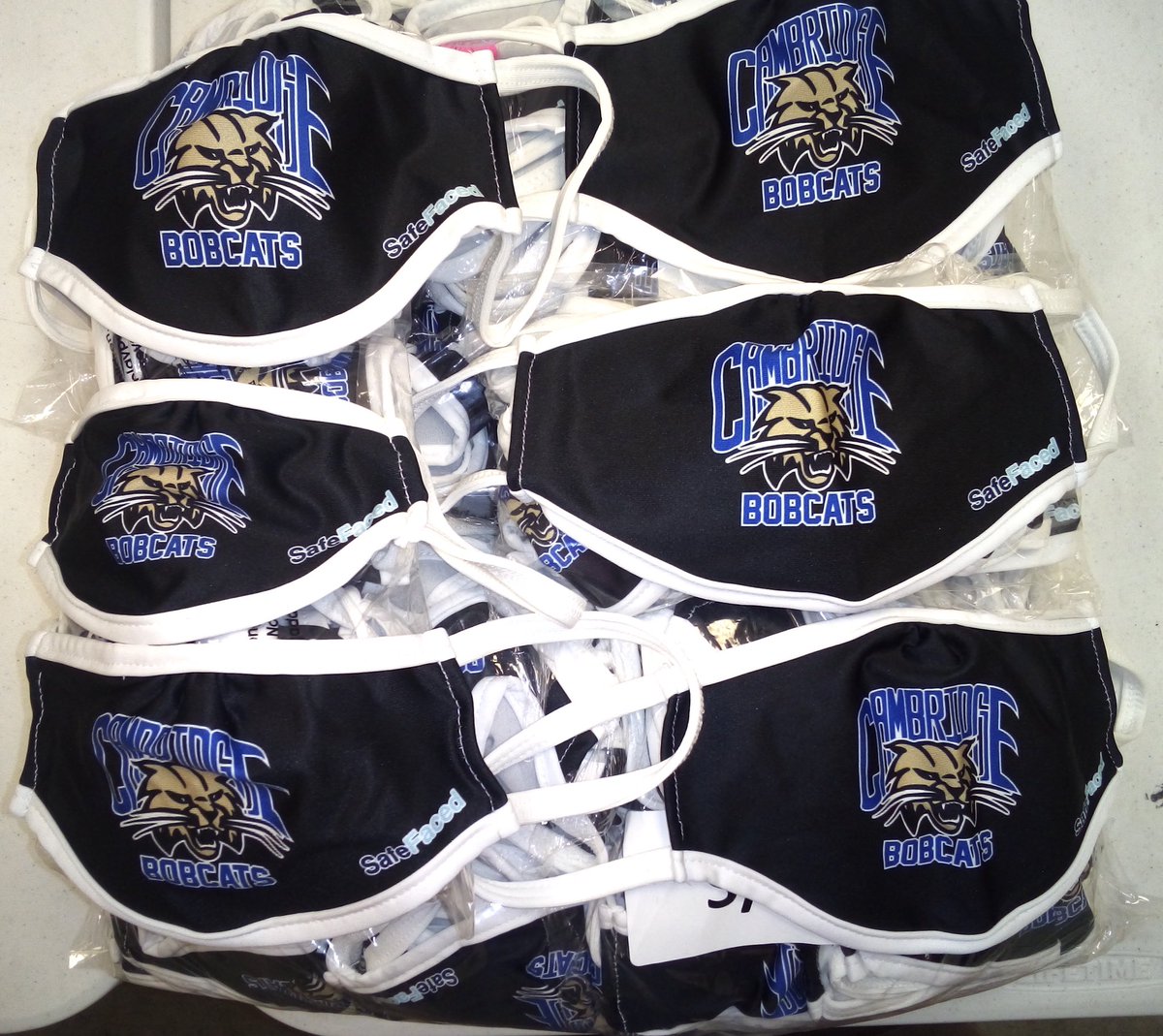 SafeFaced's tweet photo. Cambridge masks are IN! On the way to protect the Bobcats π·πΎ #GetSafeFaced #staysafeohio #wewantaseason #iwantaseason #staysafe #cambridgebobcats #ohio https://t.co/cepXNHHyt2