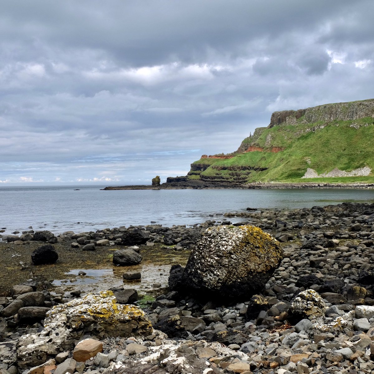 ☀️💦🌈Staycationing on the North Coast this week. Giant’s Causeway this afternoon. Embraced a Giant Spirit. <a href="/WeatherCee/">Cecilia Daly</a> <a href="/newslineweather/">IrishWankers</a> <a href="/barrabest/">Barra Best</a> <a href="/DiscoverNI/">Northern Ireland</a> <a href="/NationalTrustNI/">National Trust NI</a>
