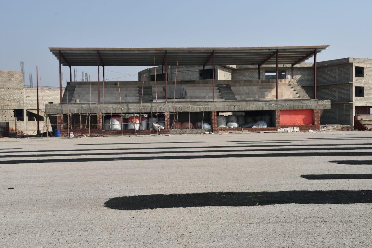 awais_shah01's tweet photo. Sports Complex #Sukkur
Project Of 2 Billions
Construction is in progress will be completing in June 2021
#PPPForDevelopment #OurPPPOurDevelopments #KhidmatMaySabSayAgay @BBhuttoZardari @MuradAliShahPPP https://t.co/qgCUwXGzQl
