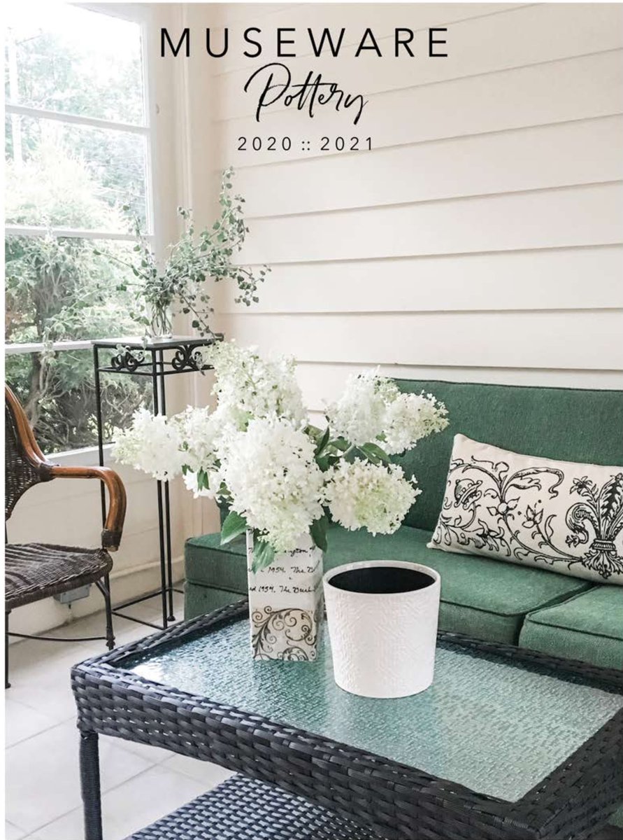 musewarepottery's tweet photo. The hydrangea in our front yard is heavy with huge, pale green blossoms. Many are slowly turning white - like these beauties. https://t.co/mee8UH5Fr4
#museware #personalizedpottery #personalizedwedding #weddingvase #weddingcenterpiece #9thwedding #giftshops #theknot #weddingwire https://t.co/fVCRKZLZke