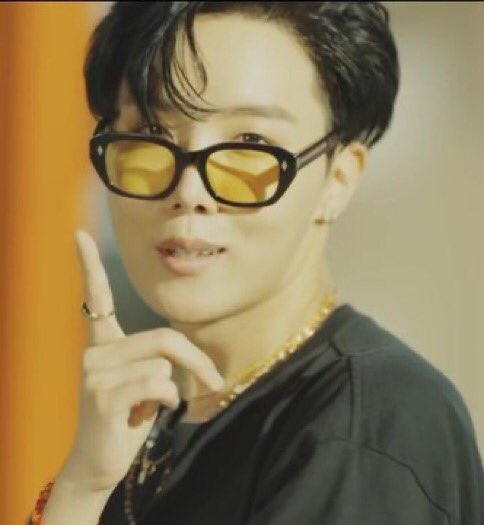 joontojk's tweet photo. Who thirsts over me?                 YOU!!! 
#BTS_Dynamite #BTSDynamiteMVTeaser #BTSISCOMING #JHOPE https://t.co/SvE3jqMkfp