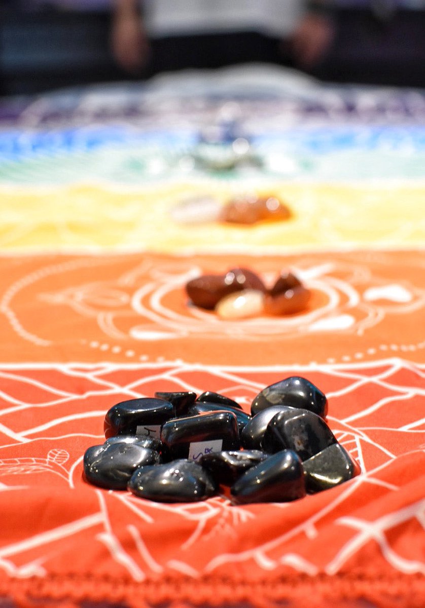 lindork's tweet photo. While in Milet, AB get a card reading, reiki energy healing or chaka balancing done at unique Alberta business Altar Yourself!! And get burgers from the Burger Barn! 🍔 Learn more: https://t.co/aKIMPuBzpT #ExploreAlberta #ATBGoodnessGrows #yeg #yyc #yegfood #ATBFinancial_Partner https://t.co/3P1LXXYUPH