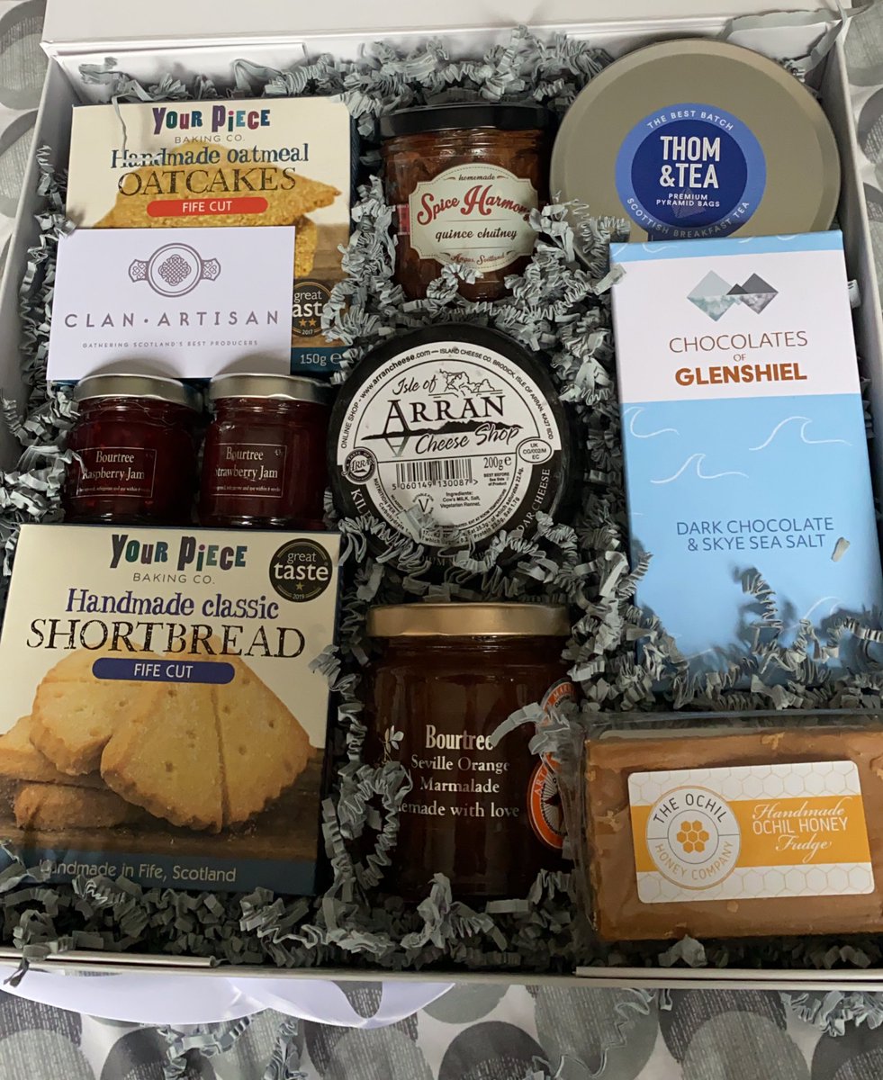 ClanArtisan's tweet photo. So how are you finding it with the kids back ? I have to say - I love my kids but how much easier is it to work without them at your side ?! I feel so much more productive now so please contact us to help with any gifting corporate gifts #scottishgiftbox #Stirling https://t.co/2Ggljl63Cu