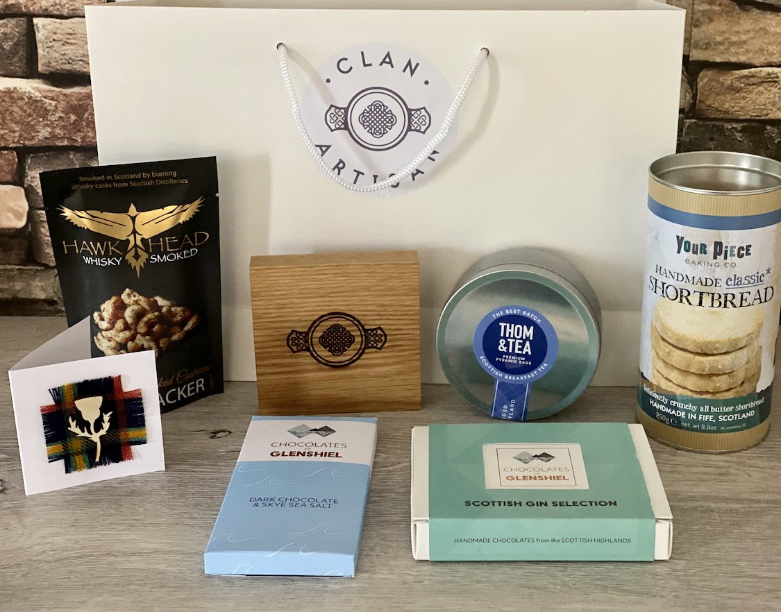 ClanArtisan's tweet photo. So how are you finding it with the kids back ? I have to say - I love my kids but how much easier is it to work without them at your side ?! I feel so much more productive now so please contact us to help with any gifting corporate gifts #scottishgiftbox #Stirling https://t.co/2Ggljl63Cu