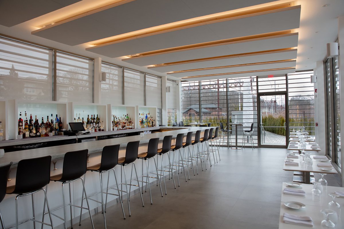 LEnvironments's tweet photo. You spend your time designing those small #details, don’t let them get lost in the darkness! @QTran_Inc linear or flexible #extrusions are the perfect #accent for any space
#LightingDesign #InteriorDesign #Architecture #Lighting #LED #RGBW #TunableWhite #Dynamic https://t.co/aqWtNzriVb