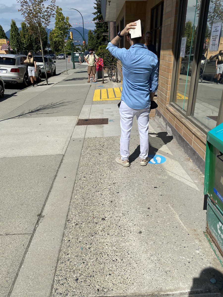 Maybe some tents <a href="/icbc/">ICBC</a>? People are roasting out here. #icbc