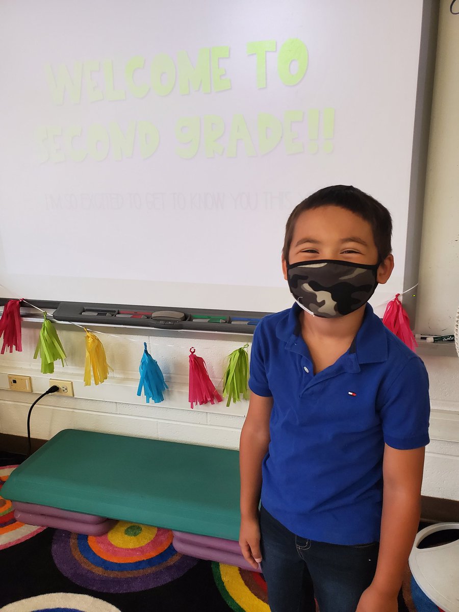 ElizabethGuadiz's tweet photo. Julian at meet the teacher night! @mrsmarkey212 https://t.co/GsqjorPBoX