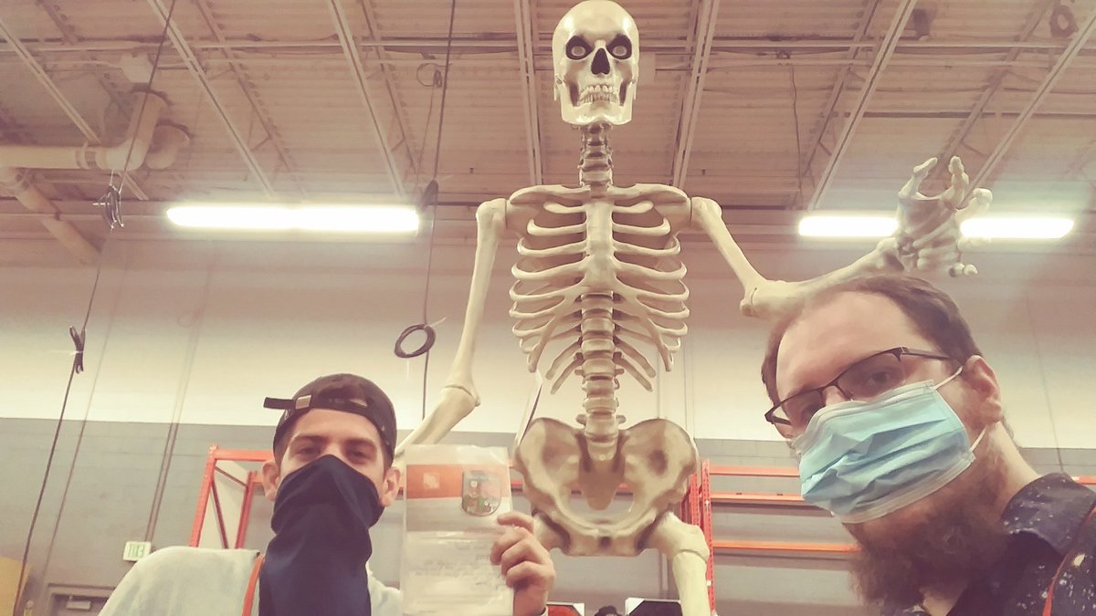 Serge_David's tweet photo. Giving Kodie a homer here at 2562 with a special spooky guest. @BryanW2562 @shawnroyster3 @BrianFleshman1 @ Becky @Heather59201250 @kerre81275 @AndyKillen7 https://t.co/nCpQHTdQsg