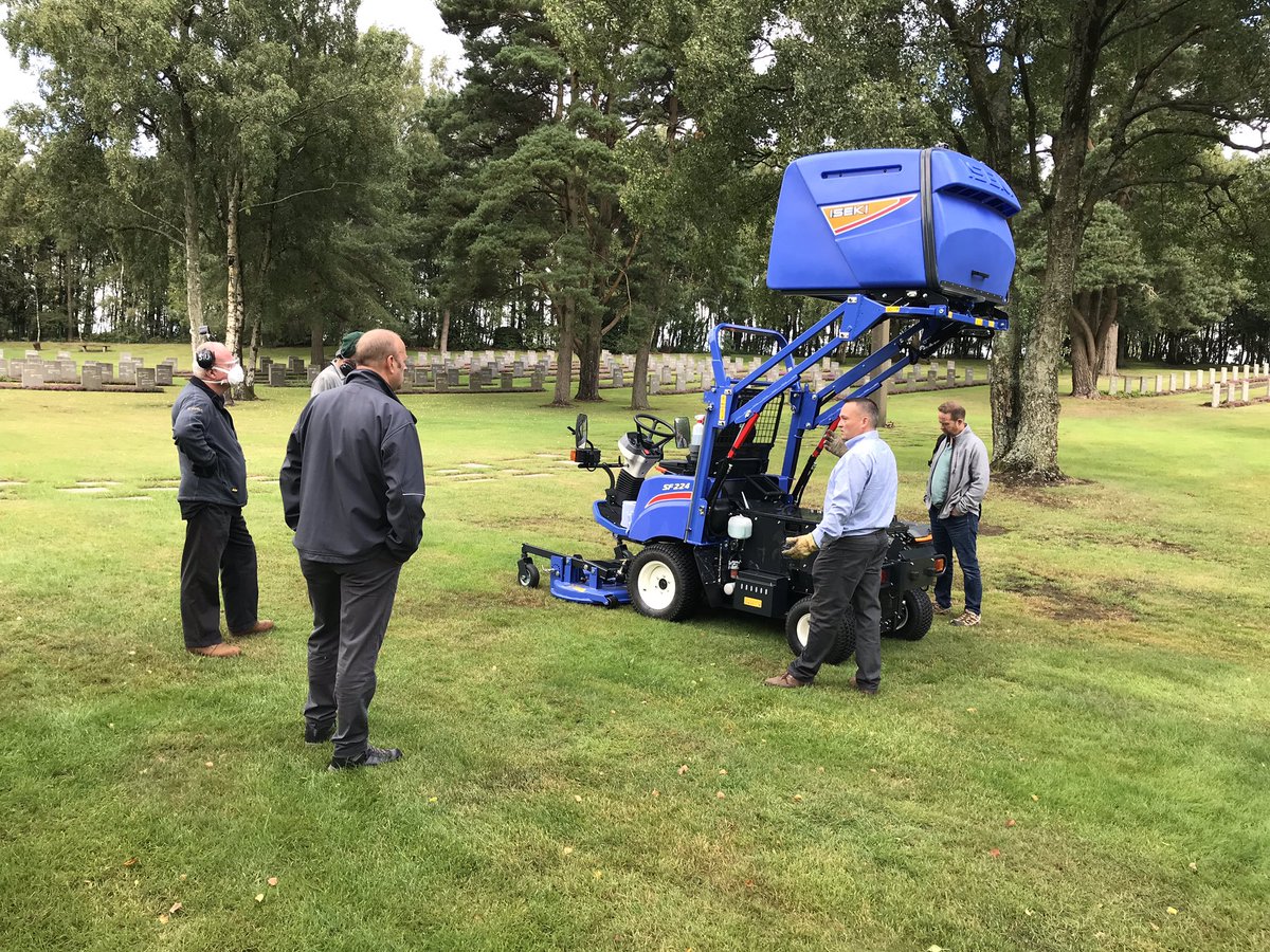 Tom_Ventrac's tweet photo. A great demo day with @iseki_uk and @WalkermowersUK. Thanks to John from Iseki and Ben &amp; Steve from Walker UK for your time and excellent demonstrations with your products @RTMACHINERYLTD https://t.co/lbObtj8jLf