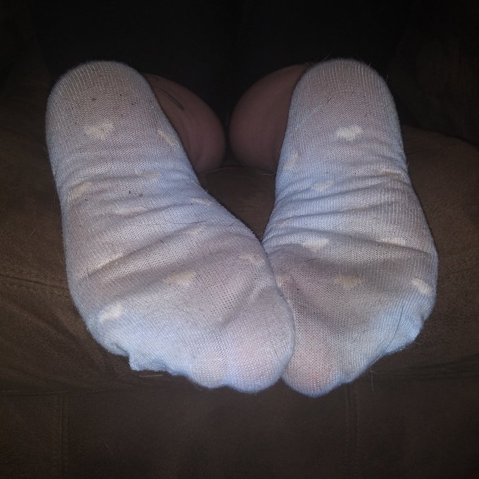 Wow only one day old! 2 more to go
Dm me if interested #sockfetish #socks #feet #socksfetish #footfetishnation