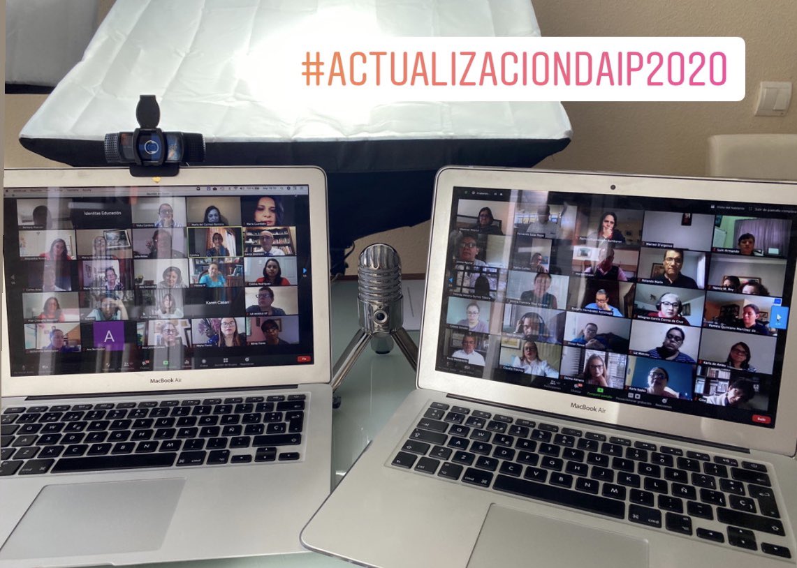 IdentitasEdu's tweet photo. La tecnología que antes nos separaba ahora nos une más que nunca...
Muchas gracias a todos los participantes en nuestro Curso de Actualización Permanente para Egresados del Programa #ExpertoDAIP
#actualizacionDAIP2020 https://t.co/6Ub4Uti8nj