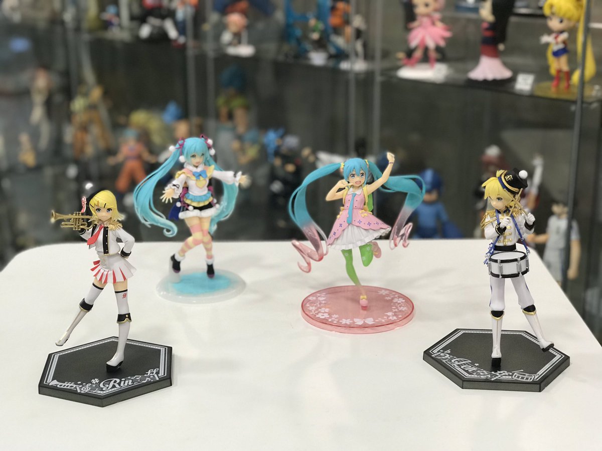 Arcade_Bits's tweet photo. Este verano damos el cante con las figuras más sonadas.
#FelizMartes #HatsuneMiku
#arcadesummer https://t.co/7ktvHx0Ft5