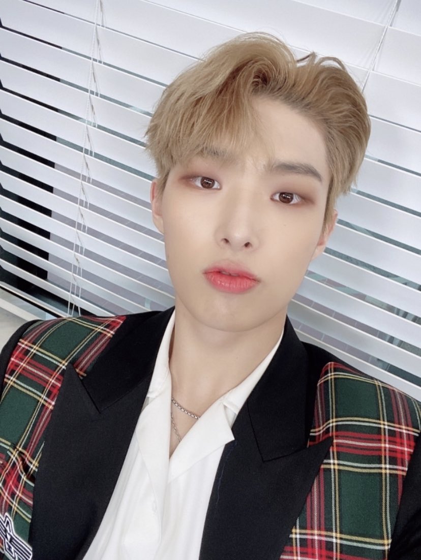 Blonde Mingi