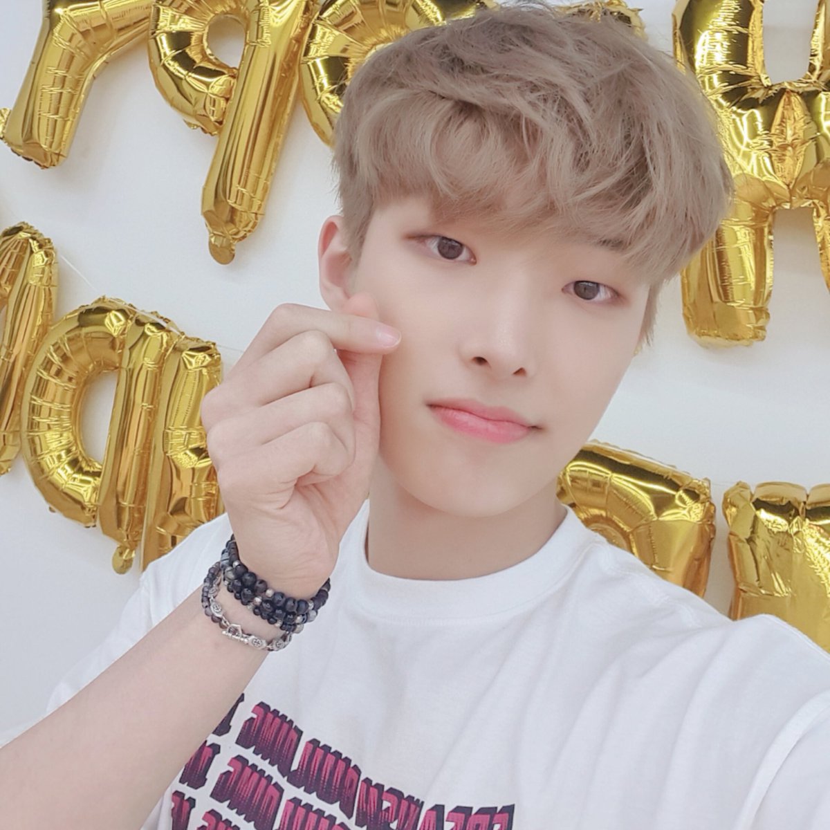 Blonde Mingi