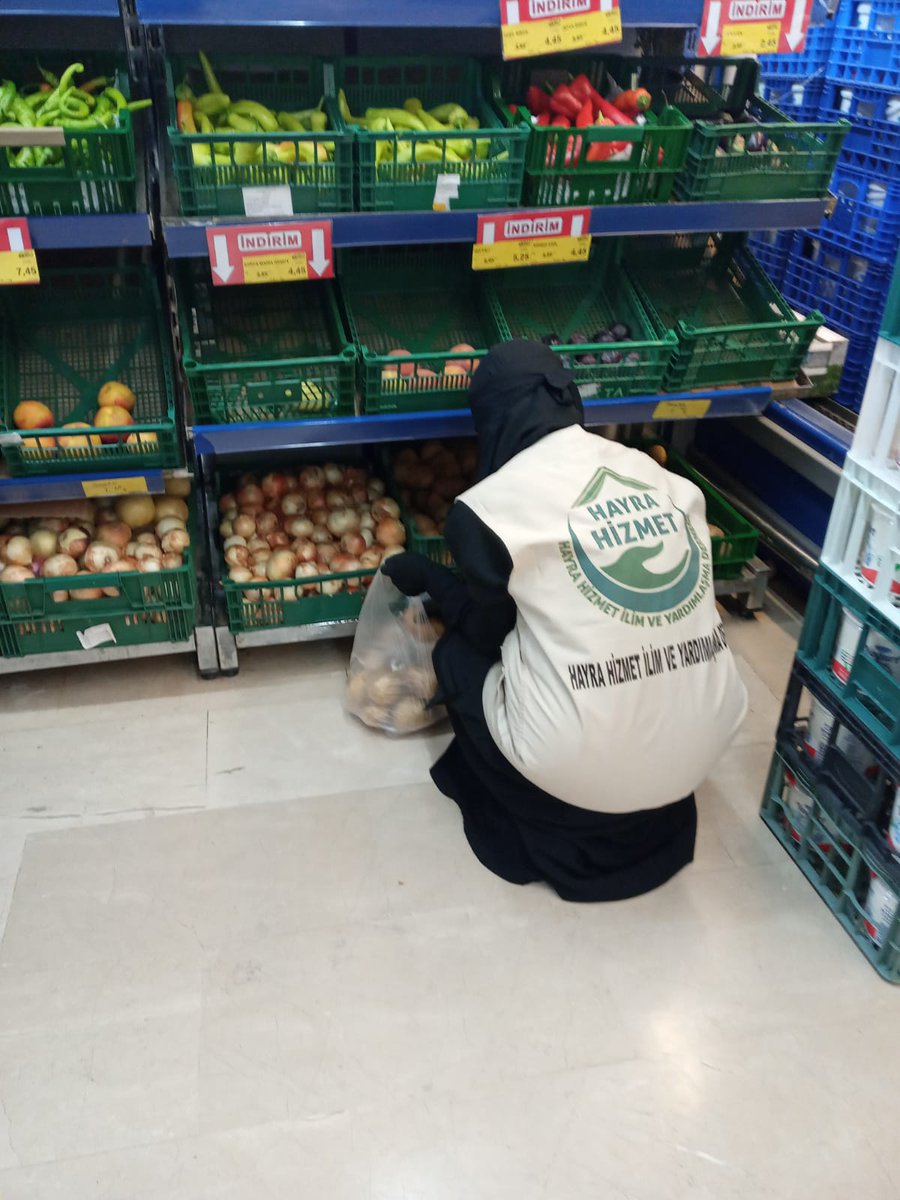 HayraHizmet's tweet photo. #İstanbul'da İkamet Eden 3 #Yetimli Ailemizin Bugün #300_TL #Market Alışverişi #200_TL #Nakit Yardım #500_TL #Kira Yardımında Bulunduk.
#Yetimin #Mazlumun Yükünü Hafifletenin Allah Azza Ve Cellede O Kişilerin #Dünya Ve #Ahiret Yükünü Hafifletsin Allahumme Amin. https://t.co/YpJB2y2nyV