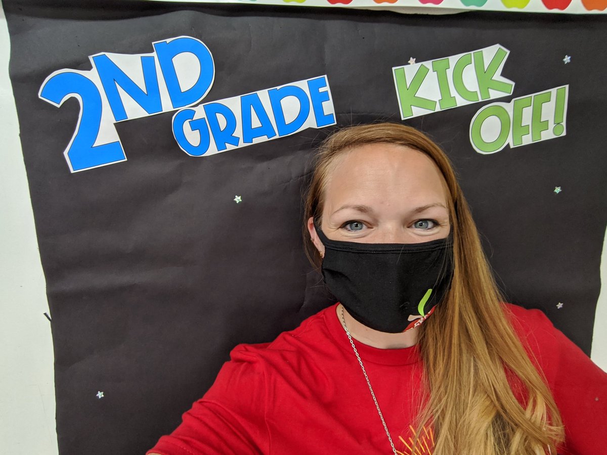 mrsmarkey212's tweet photo. All set to meet the 17 new kiddos of Room 212! Don't forget your masks tonight, Panthers! @StJamesWO https://t.co/vIbsTjvUbN