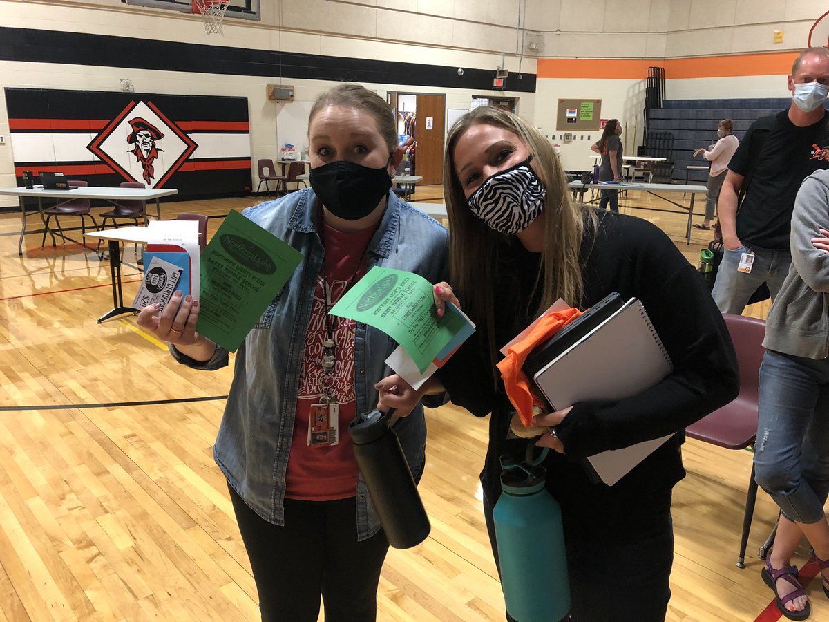 barry_elem_pcr3's tweet photo. First day back fun with the Barry Family. Thanks to Margarita’s, Rancho Grande, Friendly Bean, Northern Lights, and Goodcents for hooking our staff up with some prizes for our trivia competition over reopening procedures/protocols. https://t.co/HXvP8WWXst