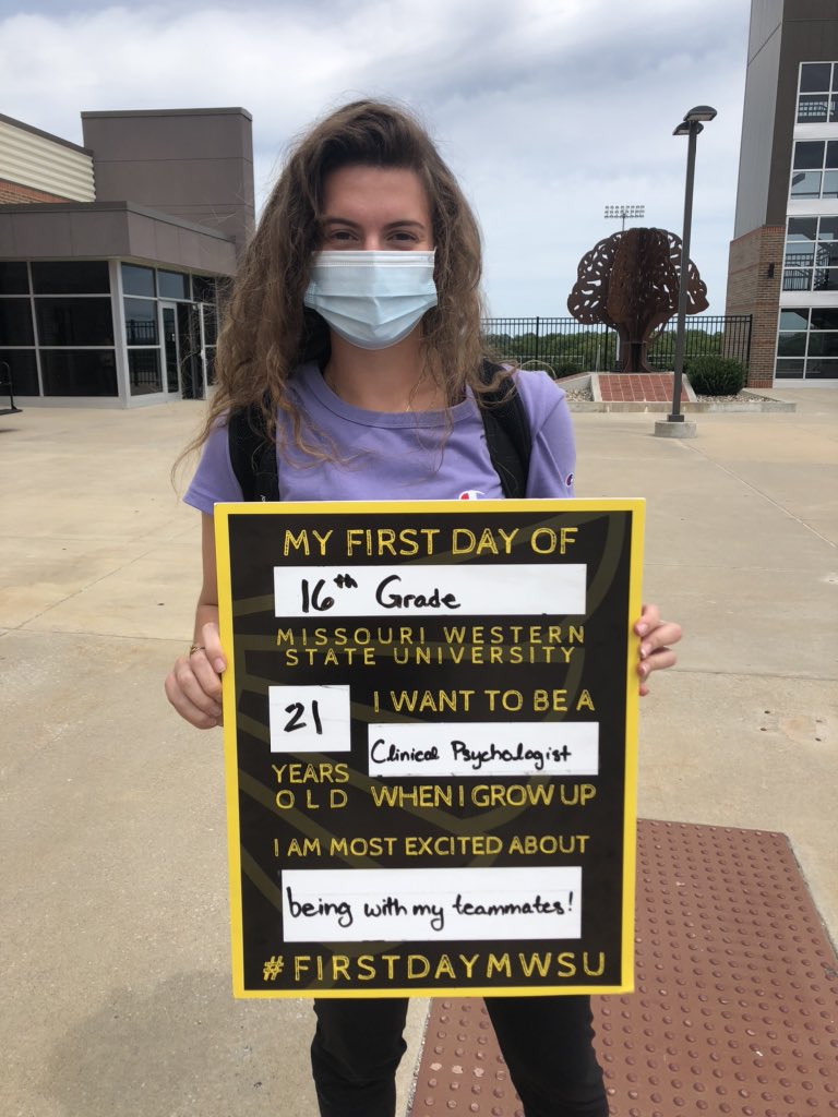 NewGriffs's tweet image. “My mom saw this on Twitter and asked why I hadn’t sent a photo yet.”

We got you, Jordan. Here you go, Mom! 😂🖤💛🦁🦅

#GriffonFamily #FirstDayMWSU