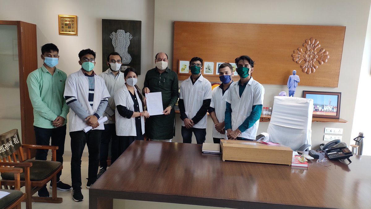 Gujarat SFI Medical Students' Union tweet media